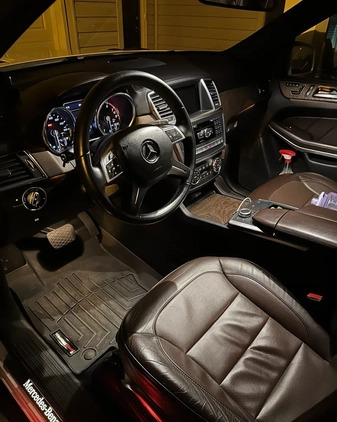 Mercedes-Benz GL cena 99000 przebieg: 229000, rok produkcji 2013 z Wrocław małe 92